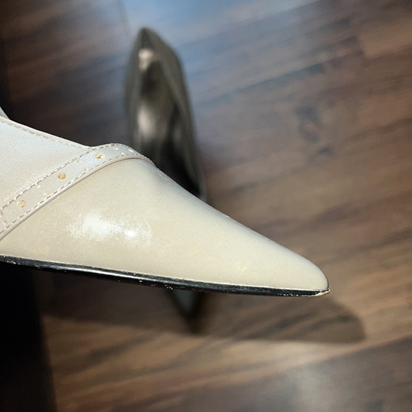 Tahari Womens Size 10 Taupe Heels 👠 - Picture 12 of 14